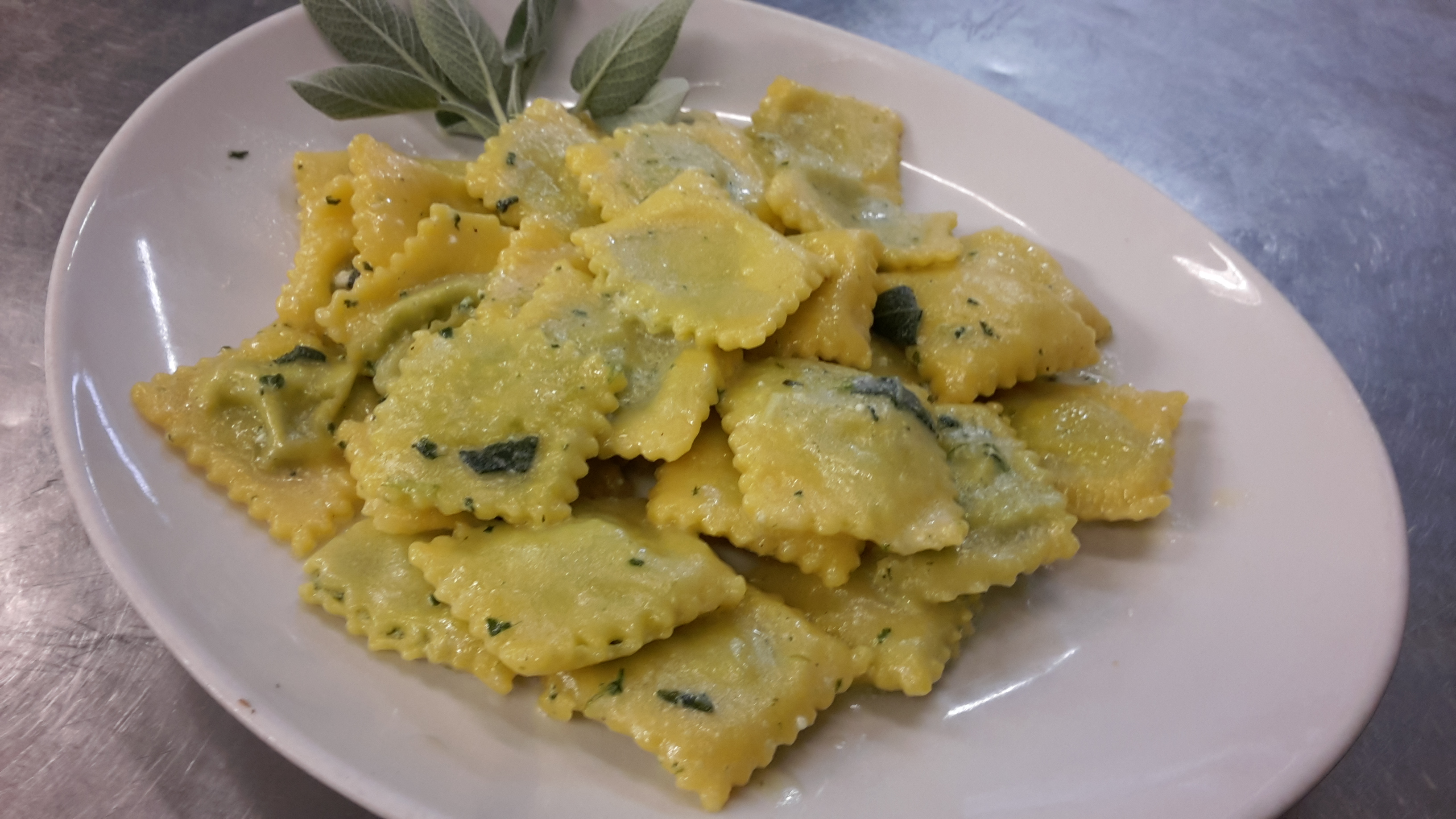 Ravioli Burro e Salvia